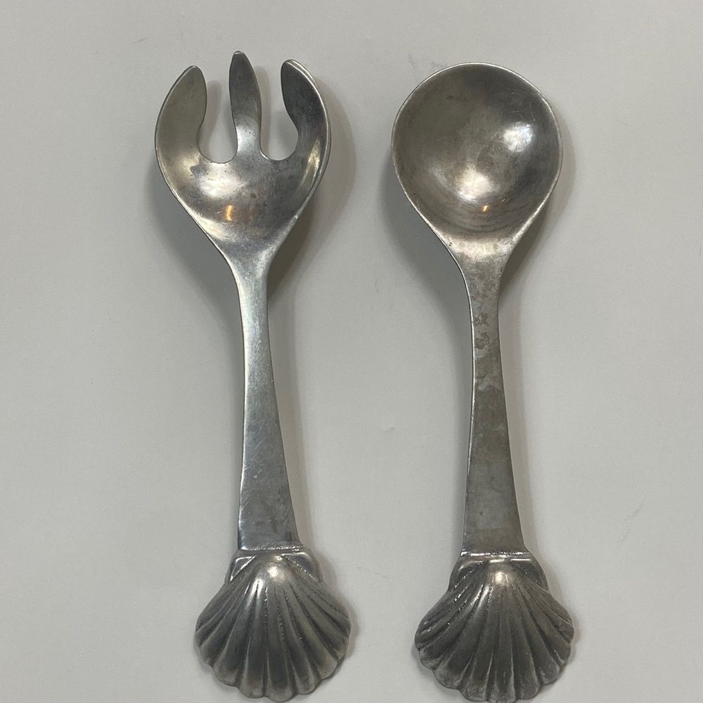 Vintage Two Mariposa Shell’s Serving